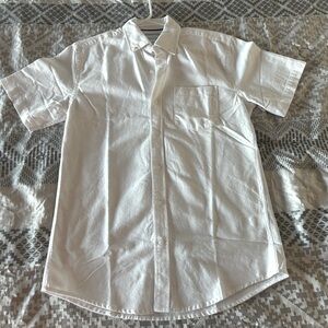 Men’s White Short Sleeve Casual Button Down Shirt